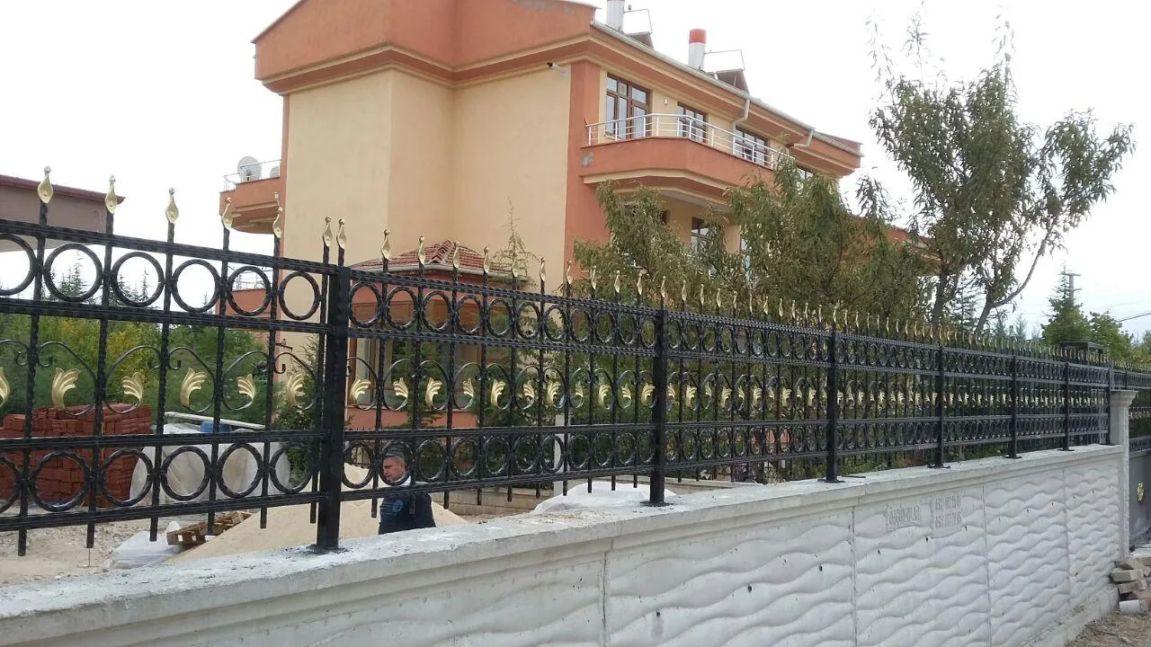 Bahçe Duvarı Ferforje Korkuluk Ankara Metal