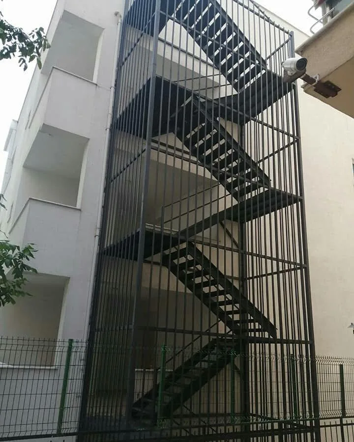 Kapalı Yangın Merdiveni Ankara Metal